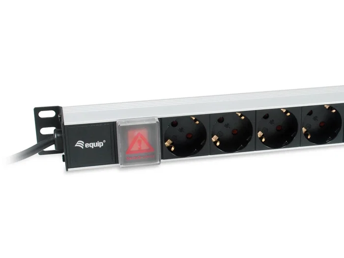 EQUIP PDU de 8 salidas, Carcasa de Aluminio, Cable 3m EQUIP PDU de 8 salidas, Carcasa de Aluminio, Cable 3m