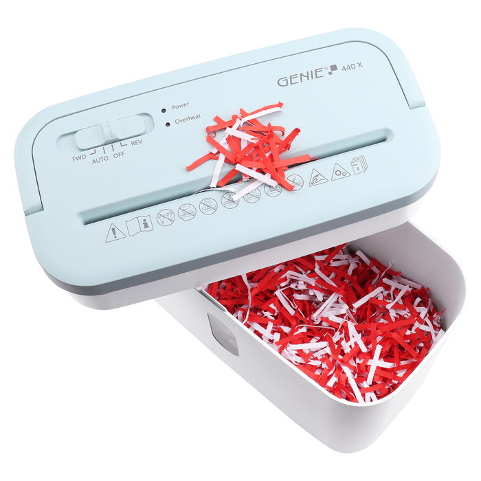 GENIE 440 X BL - Destructora de documentos, trituradora de papel corte cruzado (4x38mm, 8L), 4 hojas A4, seguridad P-4, color blanco y azul GENIE 440 X BL - Destructora de documentos, trituradora de papel corte cruzado (4x38mm, 8L), 4 hojas A4, seguridad P-4, color blanco y azul