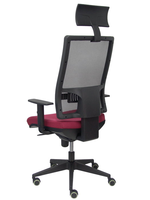Silla de oficina Horna con mecanismo Sincro tapizada con Tela color Granate y malla color Negro. Equipada con lumbar 1D, Brazos 1D, Cabecero Fijo y Ruedas de parqué Silla de oficina Horna con mecanismo Sincro tapizada con Tela color Granate y malla color Negro. Equipada con lumbar 1D, Brazos 1D, Cabecero Fijo y Ruedas de parqué