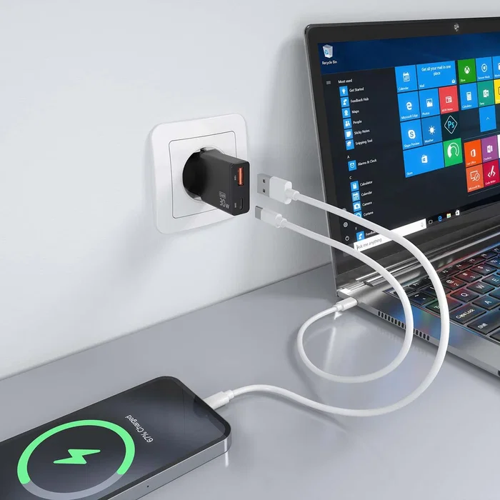 Aisens Cargador GaN Ultra Delgado 30W con USB-C y USB-A, Negro