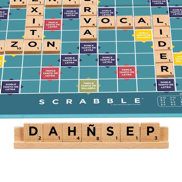 Mattel Scrabble Core Wood Juego Clásico de Palabras Cruzadas Edad Mínima Recomendada: 10 años