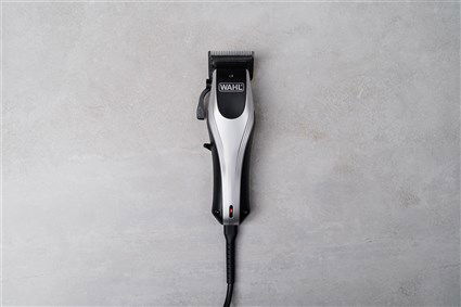 Wahl 09657-0460 Cortapelos con/sin Cable, Batería 120min, Carga Rápida, 10 Peines Guía (1.5-25mm)