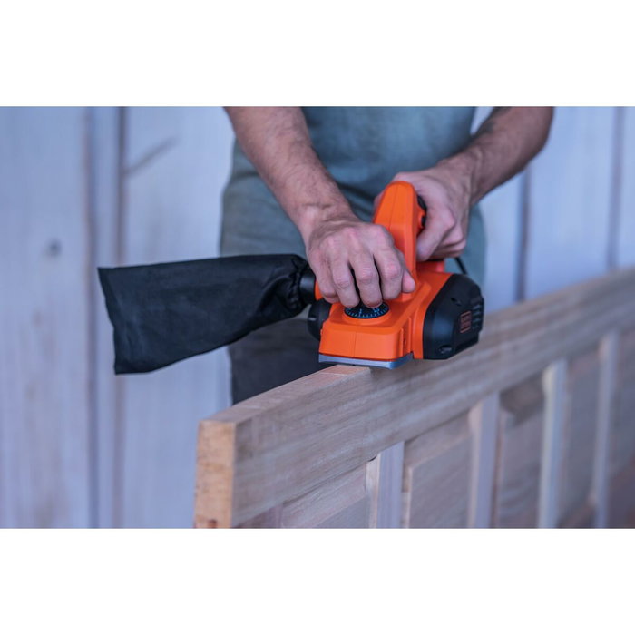 Black+Decker Cepillo Eléctrico BEW712-QS 710W