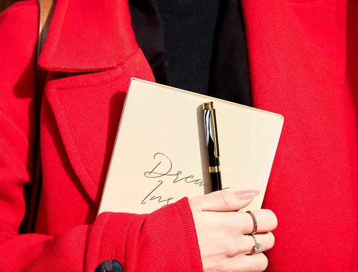 Belius Roller Dualita Cuerpo Blanco con Trazos Negros Tinta Negra Punta 0.7 mm