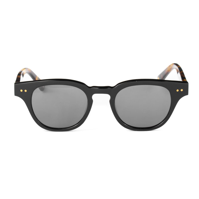 Belstaff MARSHALL-S062 Gafas de sol para mujer en Black on Dark Tortoise Acetate Belstaff MARSHALL-S062 Gafas de sol para mujer en Black on Dark Tortoise Acetate
