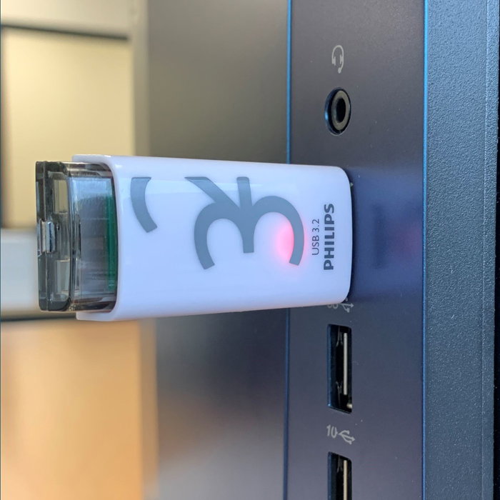 Philips Click Series USB-C 32GB Blanco y Transparente Philips Click Series USB-C 32GB Blanco y Transparente