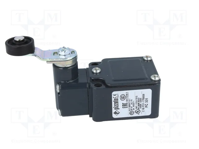 PIZZATO ELETTRICA Interruptor de fin de carrera FC 331 NO + NC IP67