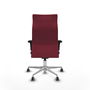 Sillón Albacete con mecanismo Sincro tapizada con Tela color Granate. Equipado con Base aluminio, Brazos 1D y Ruedas 65 mm parqué