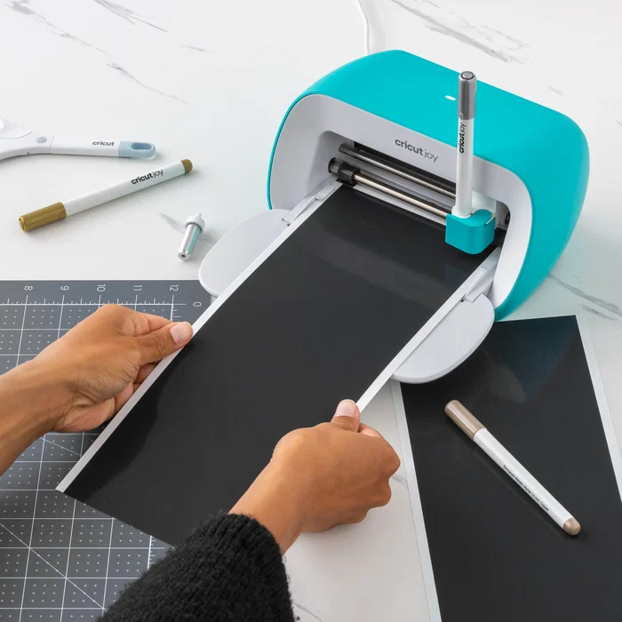 Cricut Joy Smart Label Writable etiquetas autoadhesivas permanentes, negro, vinilo, 330x140 mm, 4 piezas