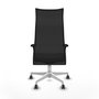 Sillón Albacete con mecanismo Sincro tapizada con Similpiel color Blanco y malla color Negro. Equipado con Base poliamida blanca, Brazos 1D y Ruedas 65 mm parqué