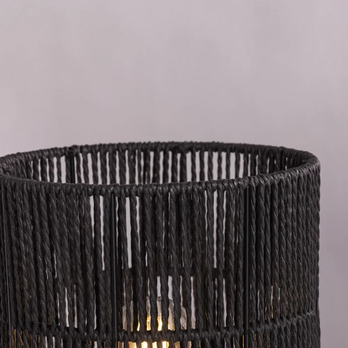 Bayamo SKD-T1019 Lámpara de Mesa Ratán, Estilo Boho-Chic, Acabado Negro, Base Metal, Pantalla Natural, Bombilla E27