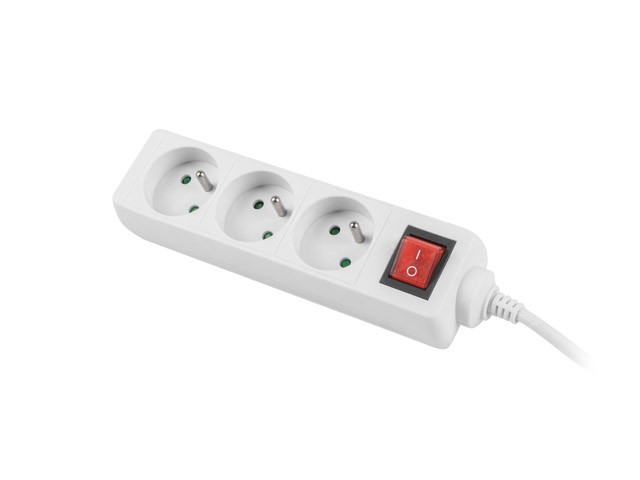 Lanberg Regleta de 3 tomas PL con interruptor, 1.5m, blanca Lanberg Regleta de 3 tomas PL con interruptor, 1.5m, blanca