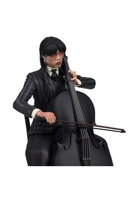 Sd Toys Figura Wednesday Addams con Violonchelo y Thing