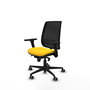 PIQUERAS Y CRESPO Silla Alares sincro con malla negra y asiento amarillo