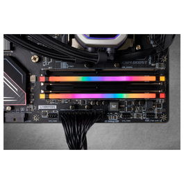Corsair Vengeance RGB CMW16GX4M2A2666C16 Kit 16GB (2x8GB) DDR4 2666MHz CL16 DIMM Negro
