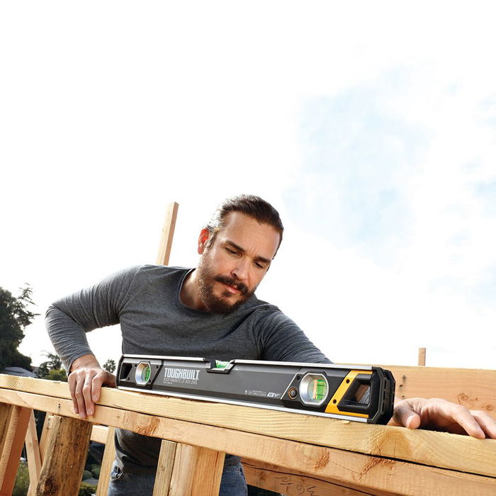 Toughbuilt TB-H2-L-M60LH-M Nivel Magnético Tubular con Burbuja Iluminada 60 cm