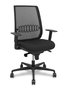 Silla de oficina Alares con mecanismo Sincro tapizada con Tela color Negro. Equipada con lumbar 1D, Brazos 1D y Ruedas 65mm nailon