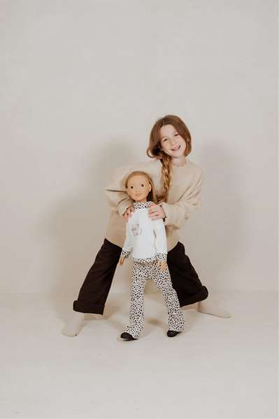 Muñecas Arias - Muñeca Lisa 87 cm con Pelo, Juguete en Español para Niñas a Partir de 3 Años