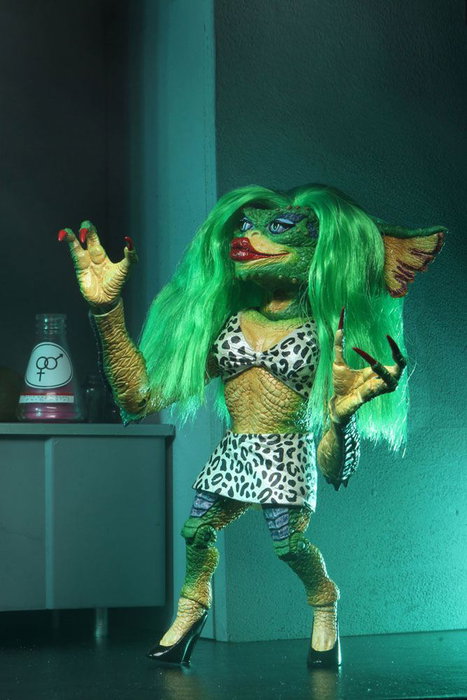 Gremlins 2 Ultimate Figura Greta 15 cm