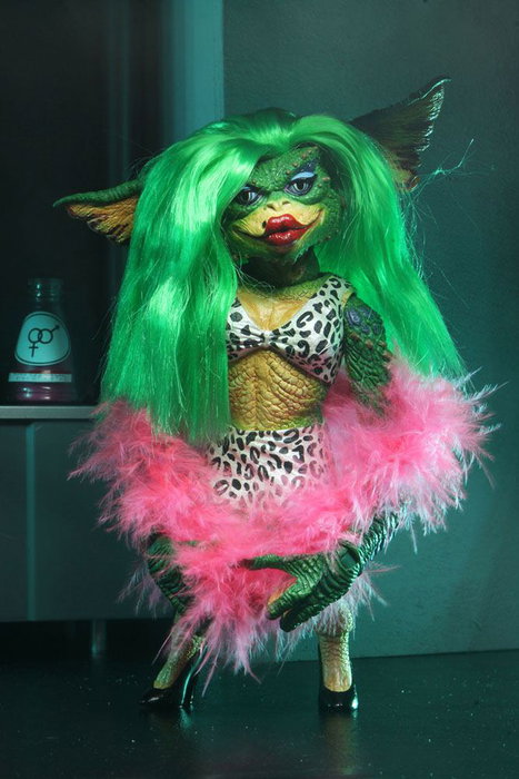 Gremlins 2 Ultimate Figura Greta 15 cm