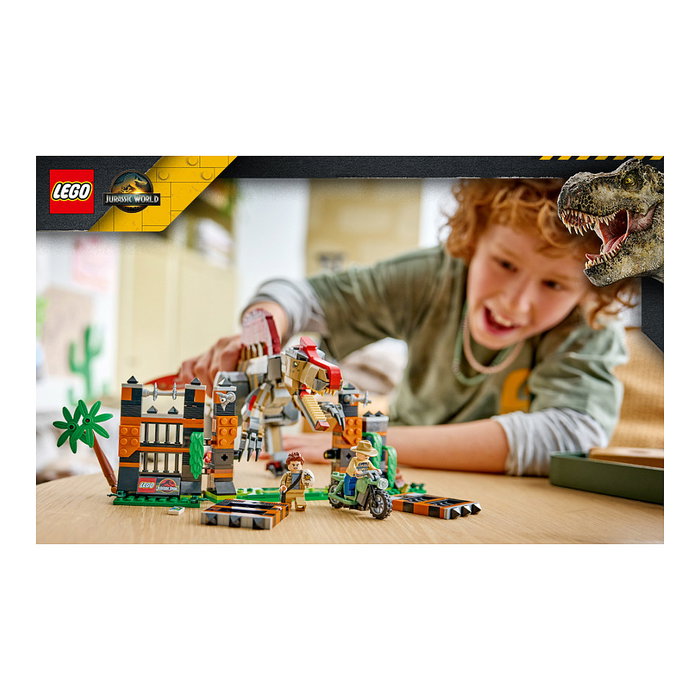 LEGO Jurassic World Spinosaurus Escape 77982 LEGO Jurassic World Spinosaurus Escape 77982