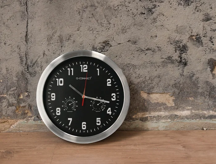 Q-connect Reloj de Pared Metálico Redondo 35.5 cm Movimiento Silencioso Cromado Esfera Negra Q-connect Reloj de Pared Metálico Redondo 35.5 cm Movimiento Silencioso Cromado Esfera Negra