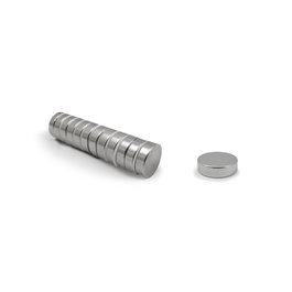 Imán redondo de neodimio N35 acabado níquel 6 x 2 mm fuerza 4N