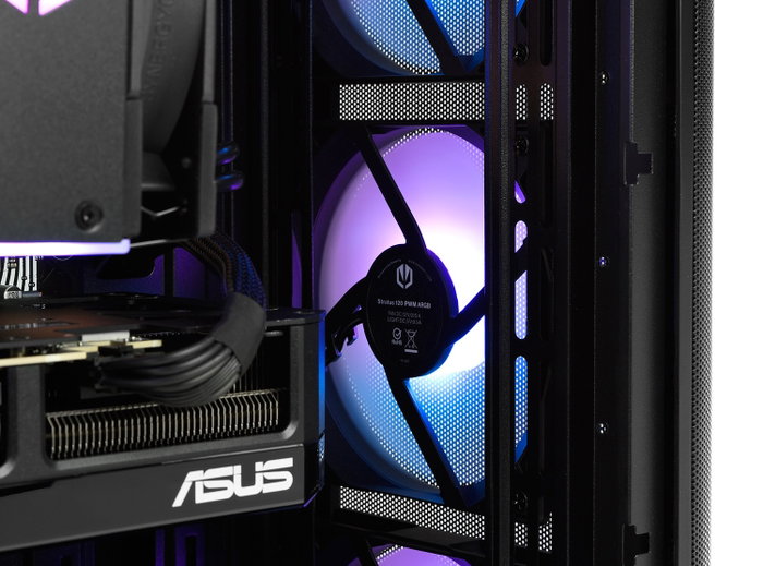 Komputronik Ultimate R550 A27 Ryzen 5 5600 RTX 5070 64GB 2TB W11 Pro