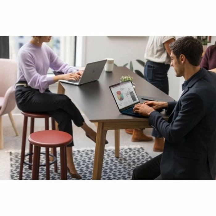 HP EliteBook 645 G11 Ryzen 7 PRO 7735U 16GB 512GB SSD 14 WUXGA Plata