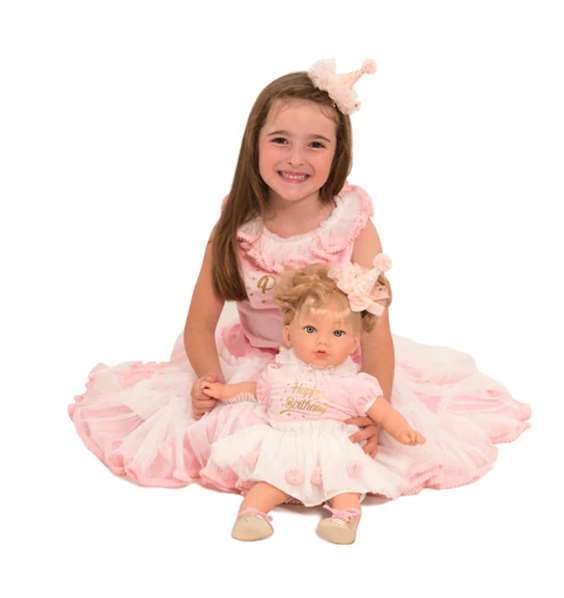 Marina & Pau Muñeca Alina Party en Estuche Cuerpo Blandito 45cm