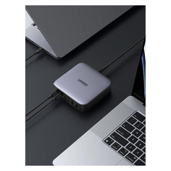 Ugreen Cargador de Escritorio Rápido 200W, 2 USB-A + 4 USB-C, GaN, Negro/Gris