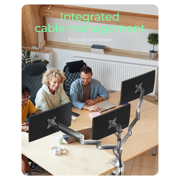 Prioriza marca y modelo, especifica soporte triple y sujeción, menciona tamaño máximo y material clave.