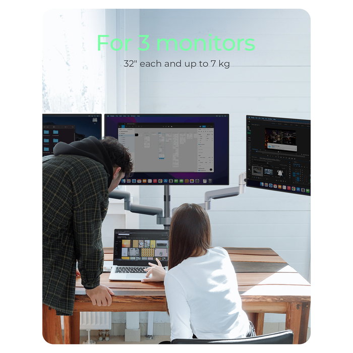 Prioriza marca y modelo, especifica soporte triple y sujeción, menciona tamaño máximo y material clave.