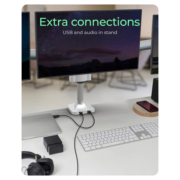 Prioriza marca y modelo, especifica soporte triple y sujeción, menciona tamaño máximo y material clave.