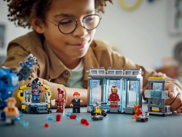 LEGO Marvel 76315 Laboratorio de Iron Man: Salón de Armaduras LEGO Marvel 76315 Laboratorio de Iron Man: Salón de Armaduras