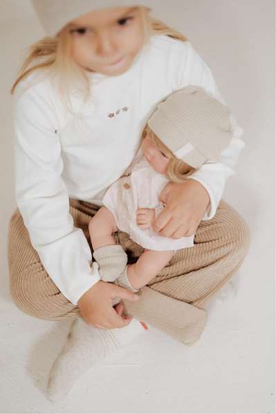 Muñecas Arias Muñeca Elegance Sali Rosa con Pelo, 33 cm, Juguete para niñas a partir de 3 años, Idioma Español