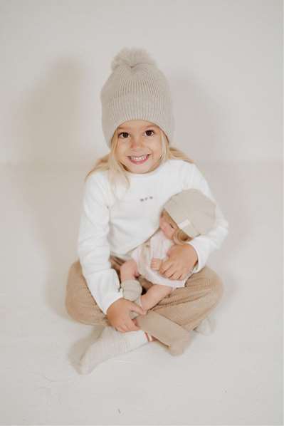 Muñecas Arias Muñeca Elegance Sali Rosa con Pelo, 33 cm, Juguete para niñas a partir de 3 años, Idioma Español