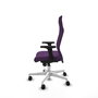Sillón Albacete con mecanismo Sincro tapizada con Tela color Morado. Equipado con Base poliamida blanca, Brazos 2D y Ruedas 65mm nailon