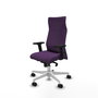 Sillón Albacete con mecanismo Sincro tapizada con Tela color Morado. Equipado con Base poliamida blanca, Brazos 2D y Ruedas 65mm nailon