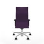 Sillón Albacete con mecanismo Sincro tapizada con Tela color Morado. Equipado con Base poliamida blanca, Brazos 2D y Ruedas 65mm nailon