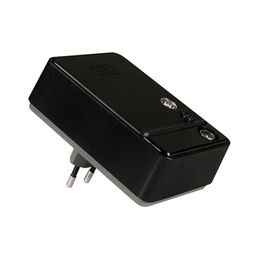 One For All SV9610 Amplificador de Señal 20 dB 1 Entrada / 1 Salida para TV y Radio, Filtro 4G LTE