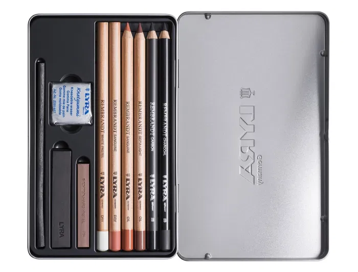 Lyra Lápices Rembrandt Monocromo con Accesorios para Esbozos en Caja Metálica de 11 Unidades Lyra Lápices Rembrandt Monocromo con Accesorios para Esbozos en Caja Metálica de 11 Unidades