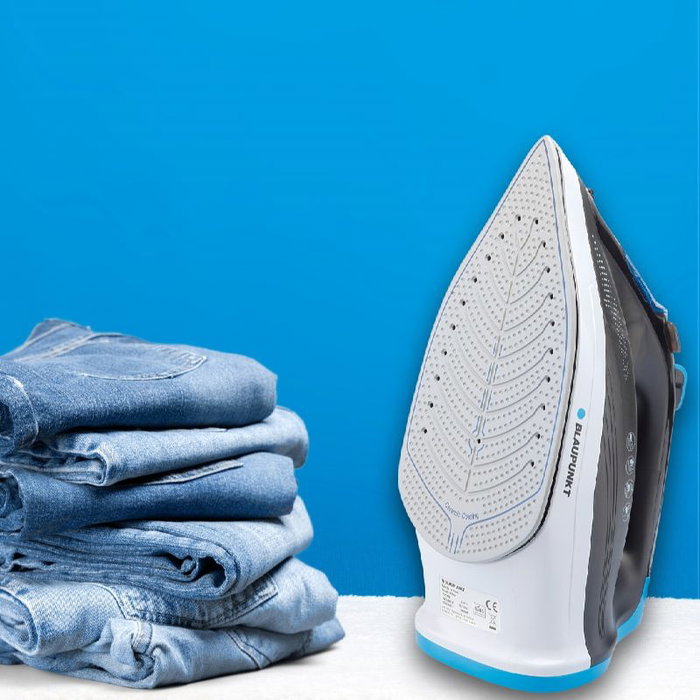 Blaupunkt Plancha de vapor 2600W, suela cerámica, depósito de agua 320 ml