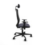 Silla de oficina Mardos con mecanismo Sincro tapizada con Tela color Gris oscuro y malla color Negro. Equipada con lumbar 1D, Brazos 1D, Cabecero 2D y Ruedas 65mm nailon
