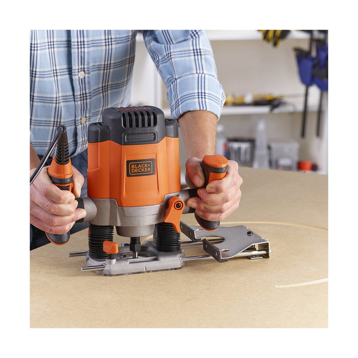 Black+Decker Fresadora Electrónica 1200W KW1200EKA
