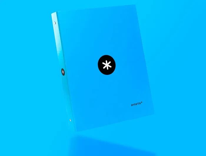 Antartik Carpeta A4 Forrada con 4 Anillas Redondas de 25 mm, Azul Antartik Carpeta A4 Forrada con 4 Anillas Redondas de 25 mm, Azul