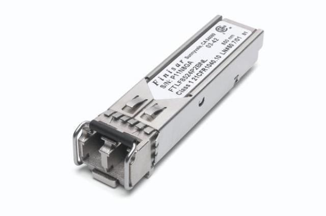 IBM BNT SFP+ SR Transceptor 10Gb 300m IBM BNT SFP+ SR Transceptor 10Gb 300m
