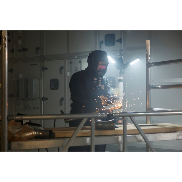 Brennenstuhl Luz de Trabajo LED con Trípode de Tres Cabezales 13050 T