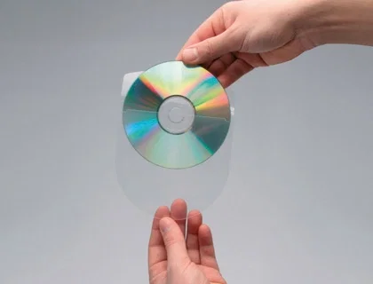 Q-connect Funda Autoadhesiva para CD/DVD de Polipropileno Transparente con Solapa - Pack 10 Unidades - Almacenamiento y Conservación de Discos Q-connect Funda Autoadhesiva para CD/DVD de Polipropileno Transparente con Solapa - Pack 10 Unidades - Almacenamiento y Conservación de Discos