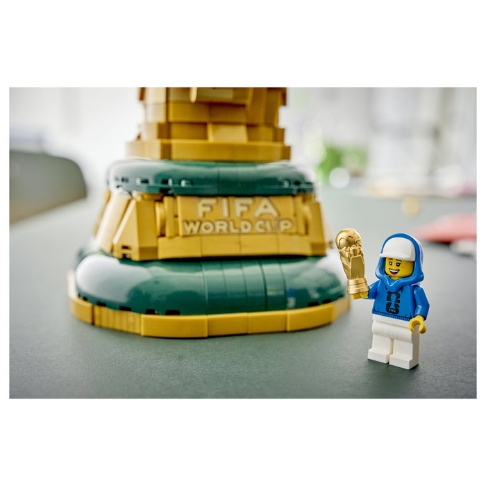 LEGO Trofeo Oficial de la Copa Mundial de la FIFA Juego de Construcción 2842 Piezas 12+